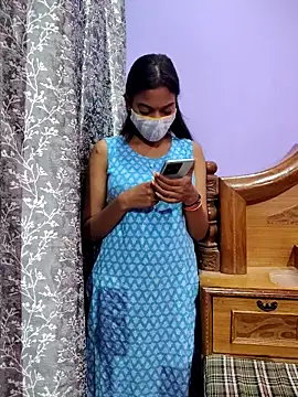 Snapshot of Student12th chatting on November 10, 5:01 pm Student12th online show from November 10, 5:01 pm