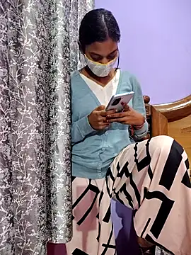 Snapshot of Student12th chatting on November 16, 4:34 pm Student12th online show from November 16, 4:34 pm