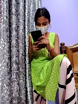 Snapshot of Student12th chatting on November 23, 3:56 pm Student12th online show from November 23, 3:56 pm