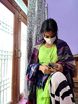 Snapshot of Student12th chatting on November 24, 4:01 am Student12th online show from November 24, 4:01 am