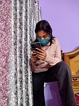 Snapshot of Student12th chatting on November 28, 4:42 pm Student12th online show from November 28, 4:42 pm