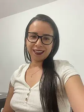 Vicky ro online show from December 3, 2:41 am