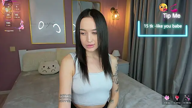 Megan Cuddly online show from November 22, 1:21 pm