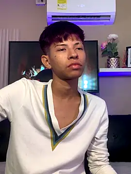 Tessachains 2  online show from November 15, 11:10 pm