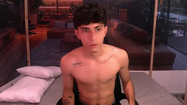 Bryant Connor online show from November 8, 3:18 am