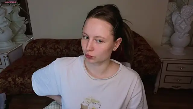 HolyBabyDoll online show from November 26, 11:50 pm