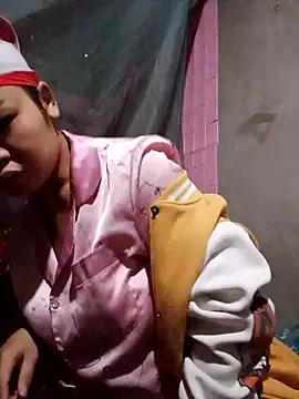 Mabel-122 online show from November 12, 7:31 am