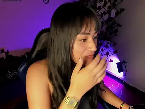 Snapshot of Dhany_Naugthy_ chatting on November 10, 7:57 pm Dhany Naugthy online show from November 10, 7:57 pm