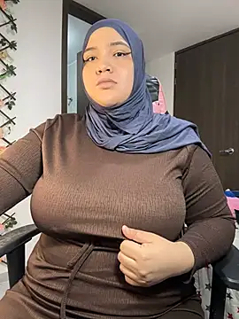 Snapshot of sweetmuslim01 chatting on March 16, 4:20 am sweetmuslim01 online show from March 16, 4:20 am