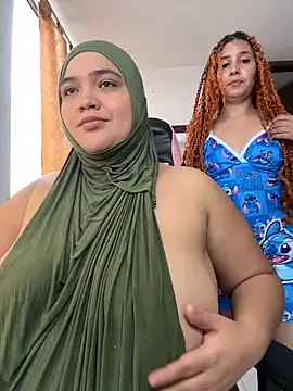 Snapshot of sweetmuslim01 chatting on November 14, 4:49 pm sweetmuslim01 online show from November 14, 4:49 pm