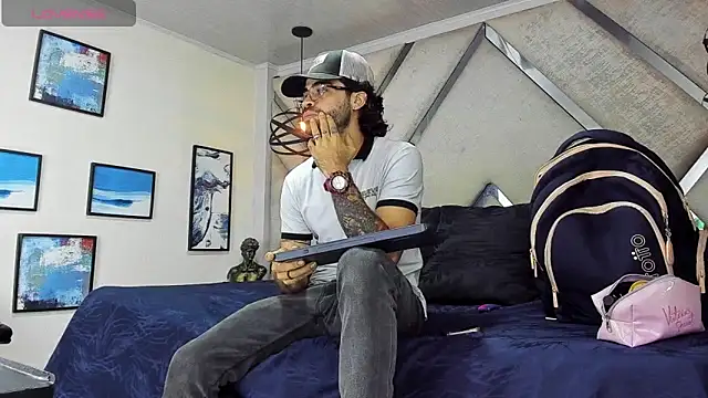 Sophia Ostin69 online show from November 25, 3:39 am