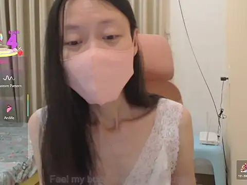 Lil-Cherries online show from November 16, 3:50 pm