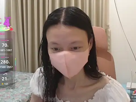 Lil-Cherries online show from November 23, 10:59 am