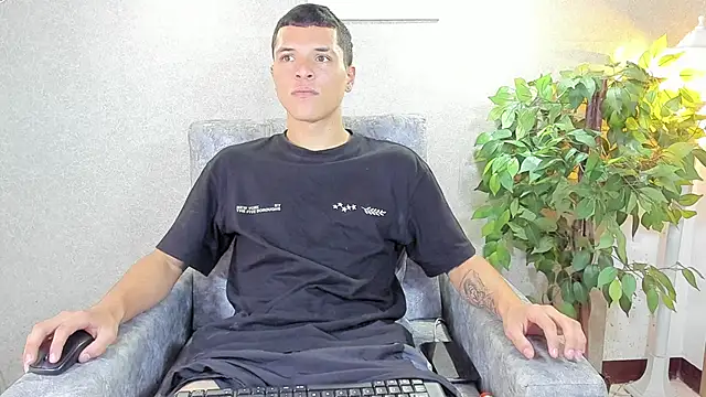 damian vega13 online show from November 24, 5:56 pm