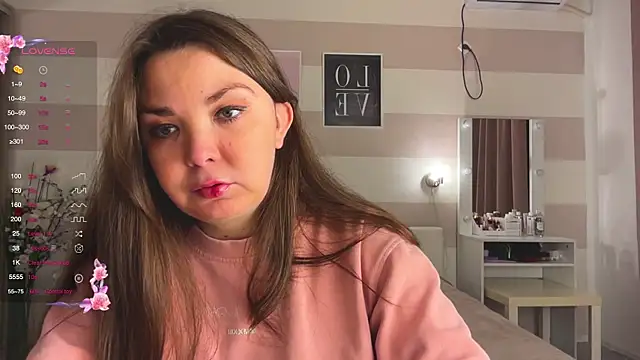 Snapshot of liliaMaivis chatting on November 14, 6:17 pm liliaMaivis online show from November 14, 6:17 pm