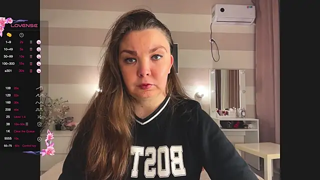 Snapshot of liliaMaivis chatting on November 19, 5:13 pm liliaMaivis online show from November 19, 5:13 pm