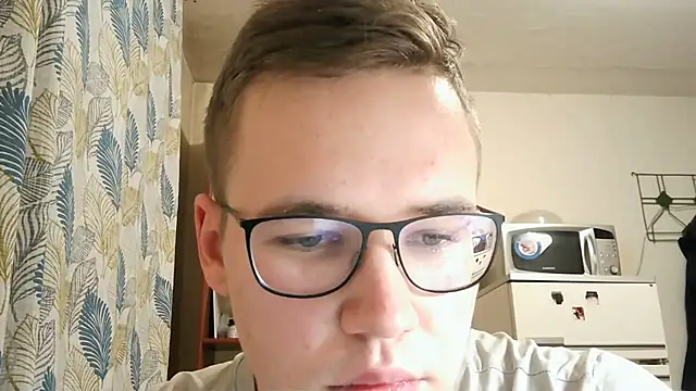 Yminoske online show from November 16, 3:28 pm