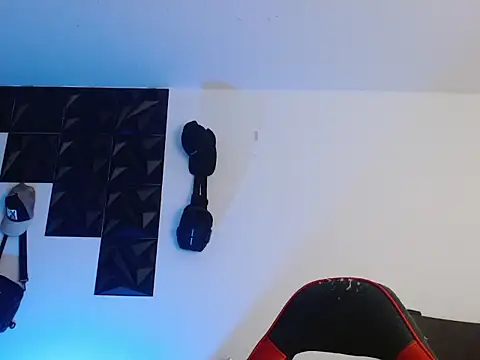 Snapshot of adam_keith chatting on November 20, 11:43 am adam keith online show from November 20, 11:43 am