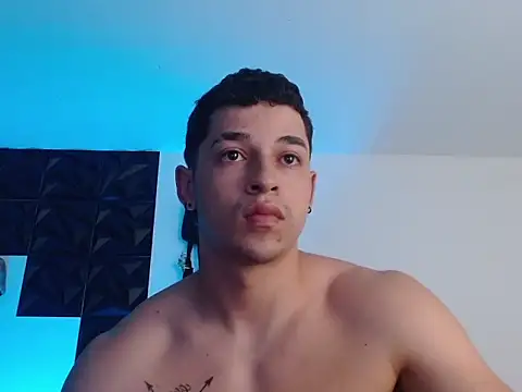 Snapshot of adam_keith chatting on November 28, 10:12 pm adam keith online show from November 28, 10:12 pm