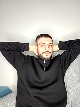 Red dewilll online show from November 15, 10:45 am