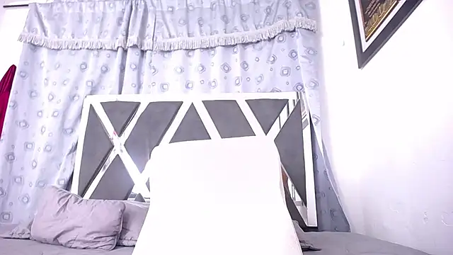 naughty ten18 online show from November 27, 1:57 pm