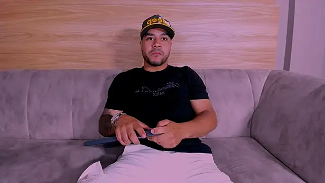 4ndrees  online show from November 18, 7:07 pm