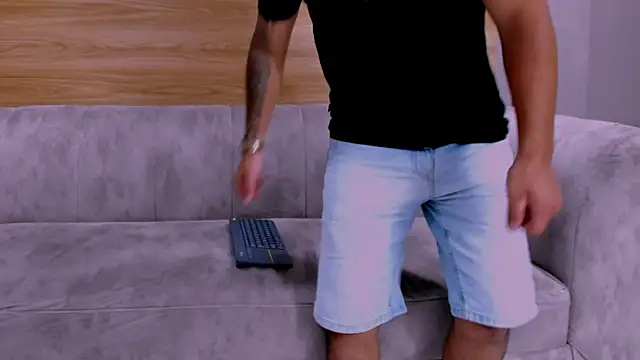 4ndrees  online show from December 19, 2:13 pm