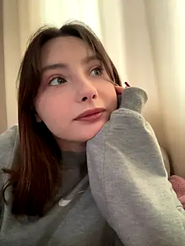 lilly rooyse online show from November 14, 6:23 am