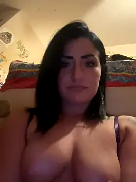 Snapshot of ValayaNoire chatting on November 19, 10:59 am ValayaNoire online show from November 19, 10:59 am