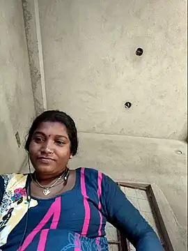 Snapshot of vipmonalisha chatting on November 28, 2:58 am vipmonalisha online show from November 28, 2:58 am