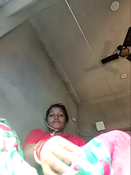 Snapshot of vipmonalisha chatting on December 15, 4:39 am vipmonalisha online show from December 15, 4:39 am