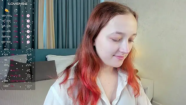 LauraKelley online show from November 19, 6:13 am