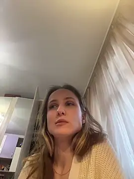 oceaneyes lilu online show from November 15, 11:40 am