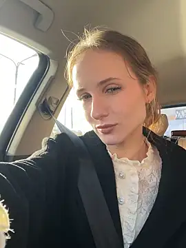 oceaneyes lilu online show from November 16, 10:54 am