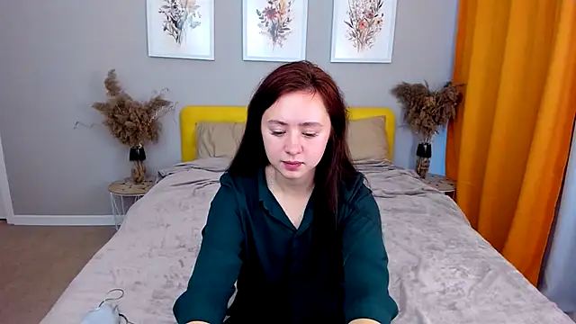 ReginaLorey online show from November 11, 8:03 am