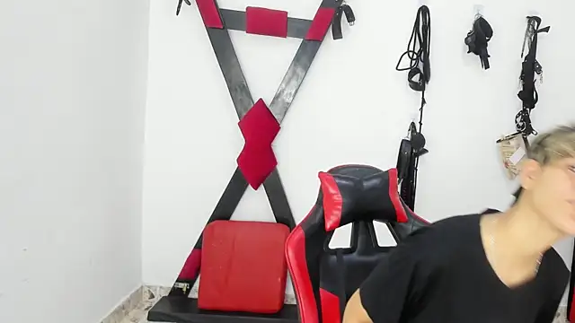 Lily and Lina online show from November 25, 12:16 pm