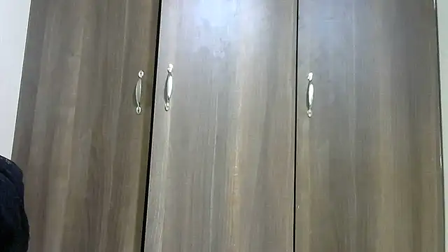 she-- online show from November 22, 4:06 pm