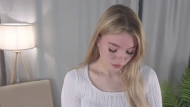 ToyaBosques online show from November 17, 3:23 am