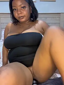 Snapshot of Exxoticaa chatting on November 11, 9:26 pm Exxoticaa online show from November 11, 9:26 pm