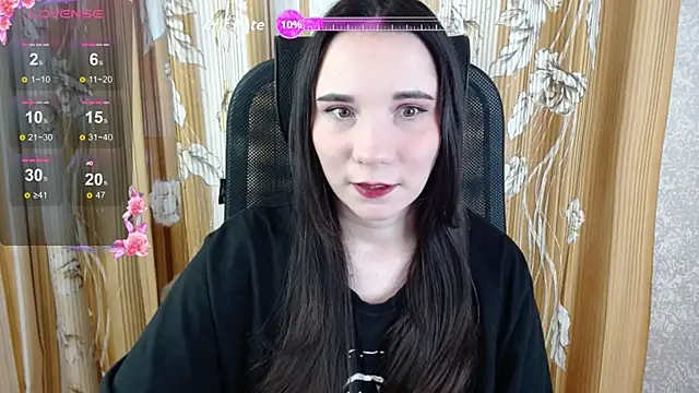 Snapshot of KateForYou chatting on November 12, 11:43 am KateForYou online show from November 12, 11:43 am