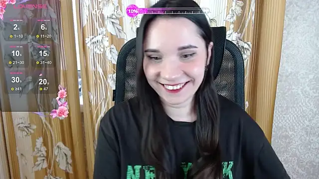 Snapshot of KateForYou chatting on November 19, 10:26 am KateForYou online show from November 19, 10:26 am