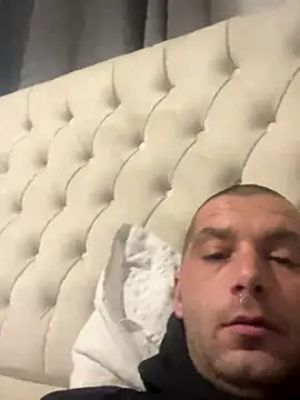 Snapshot of Kinkycouple142 chatting on November 12, 3:45 pm Kinkycouple142 online show from November 12, 3:45 pm