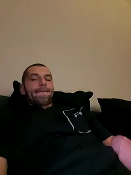 Snapshot of Kinkycouple142 chatting on December 2, 12:38 am Kinkycouple142 online show from December 2, 12:38 am