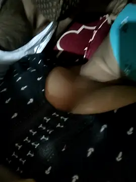 desiXcouple97 online show from December 5, 4:14 pm