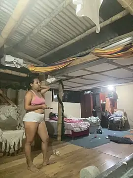 Snapshot of CataniaA22 chatting on December 17, 1:44 am CataniaA22 online show from December 17, 1:44 am