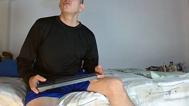 Snapshot of Naty_wet_18 chatting on December 14, 8:57 pm Naty wet 18 online show from December 14, 8:57 pm