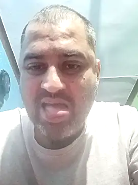 Snapshot of arjunforyou4 chatting on December 5, 1:31 pm arjunforyou4 online show from December 5, 1:31 pm