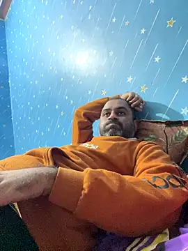 Snapshot of arjunforyou4 chatting on December 16, 5:51 pm arjunforyou4 online show from December 16, 5:51 pm