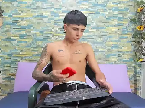 naughty boy Maicoll online show from November 17, 12:00 pm