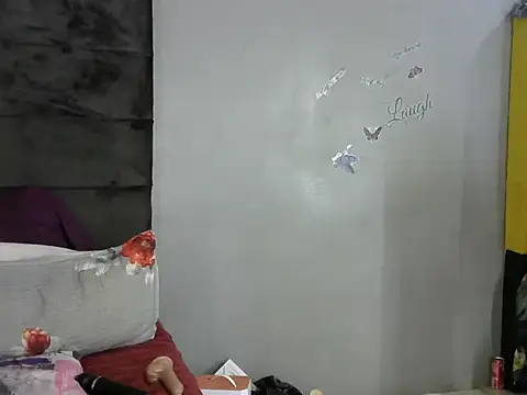 WILD KITTYxXxX online show from November 21, 10:08 pm